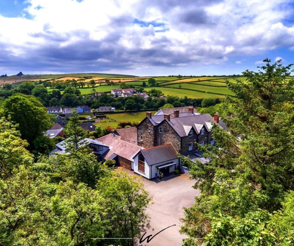 Wolfscastle Country Hotel Haverfordwest Exterior foto